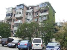 东湾小区+新挂牌+电梯房+南北通风+诚意出售+满五年