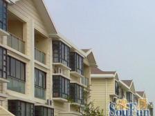 独栋别墅,环形花园,停车方便!