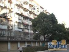 总价低三房两厅,商品房小区,环境十分好