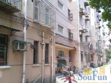 双轨10/18号500米 婚房装修 位置好 视野开阔 采光好。