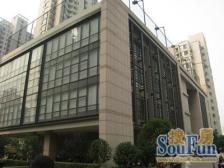 近地铁,价格好谈,精装修,主卧朝南,大开间,靠近花园