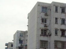 准电梯,边套全明大1房,老少皆宜,采光刺眼。