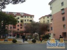 地铁600米,交通方便,业主诚意,精装修大四房