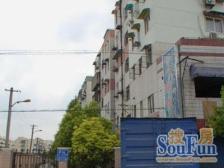 99年商品房,一梯两户,全明 精装修 拎包入住