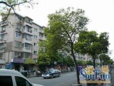 近地铁,1梯2户 入住快,拎包入住 热销好房