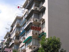 内环边低总价 朝南一房 楼层三楼