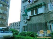 徐汇区金色中环边地铁口电梯大两房厅中间楼层采光好