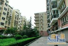 小区V一在售电梯二房,小高层低密社区。周边别墅环绕