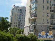 电梯顶楼复式,楼上层高正常,位置好,视野很开阔