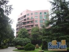 小区景观位置,小区中心位置,主卧朝南,厨卫朝北