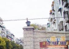 卫生间全明,小区景观位置,小区中心位置,主卧朝南