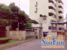 满五年次顶楼 大融城边 全明户型