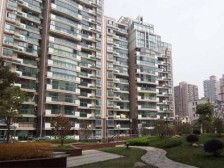 带独立花园,位置安静,环境优美,总价低