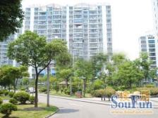 内环叠墅上叠,三楼厨房客餐厅,四楼四卧室,五楼露台