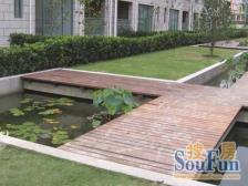 临万达 电梯洋房全新装修,位置安静,中间楼层