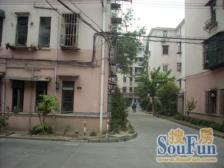 精装修边套,停车方便,采光好,小区找不到第二套。