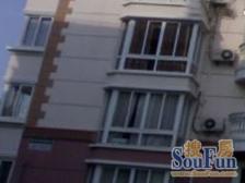 近地铁口,位置好不靠路,诚意出售