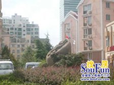 馨泓花园B区 6室1厅 东南 南