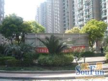 近地铁 中芯临河位置,楼间距开阔 开窗见绿 满五