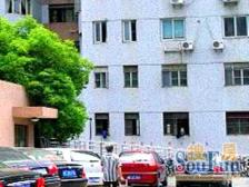 繁荣昌盛高区,一房一厅,前排采光好,近八佰伴