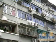 新上!5G滨水区,中间楼层,着急出售,精装修,看房随时