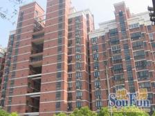 电梯大三房,有4个阳台,得房率高,有车位!