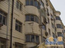 满五年V一,四房朝南,中间位置,离颛桥站200米