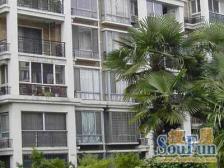 小区边套楼层好,精装修带暖气,采光视野佳,近一号线