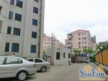 高区景观,北看三件套,边套全明,使用面积大,采光好