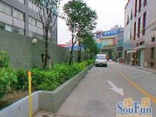 楼层好,房龄新,配套设施齐全,交通便利