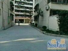 近黄兴公园地铁,电梯使用中满五,中间楼层不靠马路