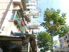 双规交通,近五角场CBD商圈,精装修,一楼带院子。