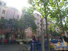 满五年,税费少,低区楼层,近地铁,诚意出售。