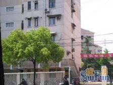 五角场+中间楼层双轨交一房一厅