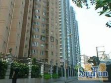 鑫国 家园顶复,四开间朝南三代同堂,小区自住率很高,品相不错