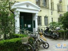 精装修+中楼层,南北直通大两房,不靠马路