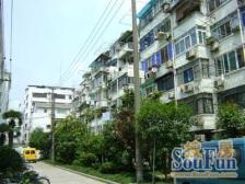 上下两层 一层南北通,户型方正 采光好,业主诚意出售