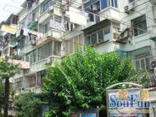 百万精装 拎包入住 ,带30平露台,上下两层,可分开