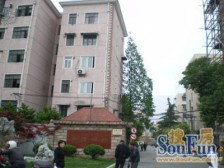 D铁500M新出好房,东边套全明2室1厅,精装修,满五年