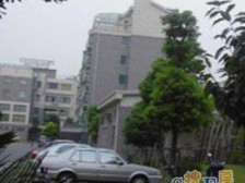 高楼层视野好,南北双阳台,户型方正。