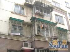 低楼层落地窗+南北通风+采光好+户型方正+利用率高