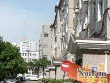 商品房小区环境好,近15号铁,视野开阔