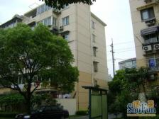 古美一村中层楼层自住一房诚意出售