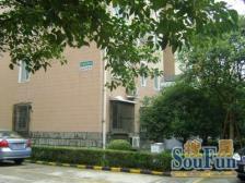 挑空厅堂,气派豁达,拥揽露台,悦享人生