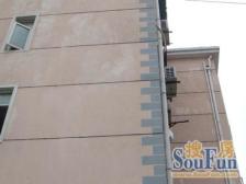 少有一梯三户加少有的三房两房朝南一房朝北卫生间朝东