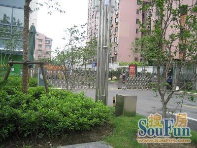 恒陇丽晶公寓实景图