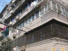 此房满五年W一,带天井,户型正气,得房率高。