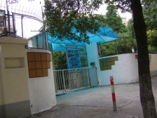 三面采光,60平大客厅,中间楼层,停车位充足。