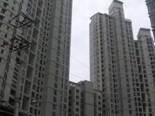 业主多次让价 南北通采光好 全新未住过人 带产权车位