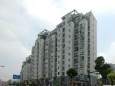 一楼带大花园,无遮挡,阳光充足,朝南大客厅,户型好